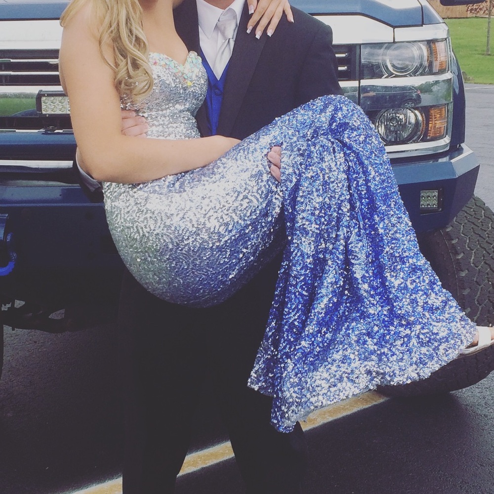 Prom dress